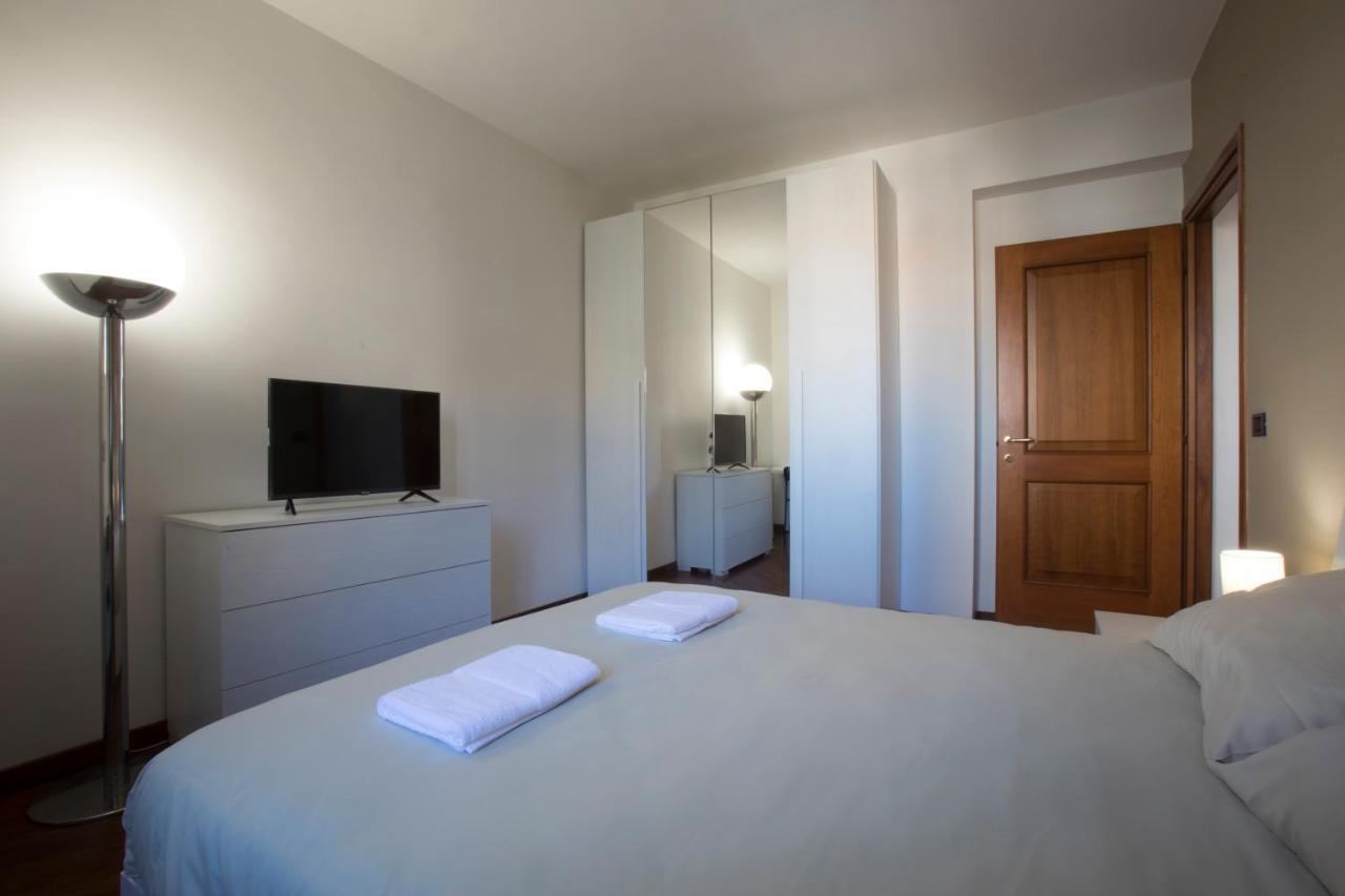 Appartamento Moderno Metro B San Paolo Rom Exteriör bild