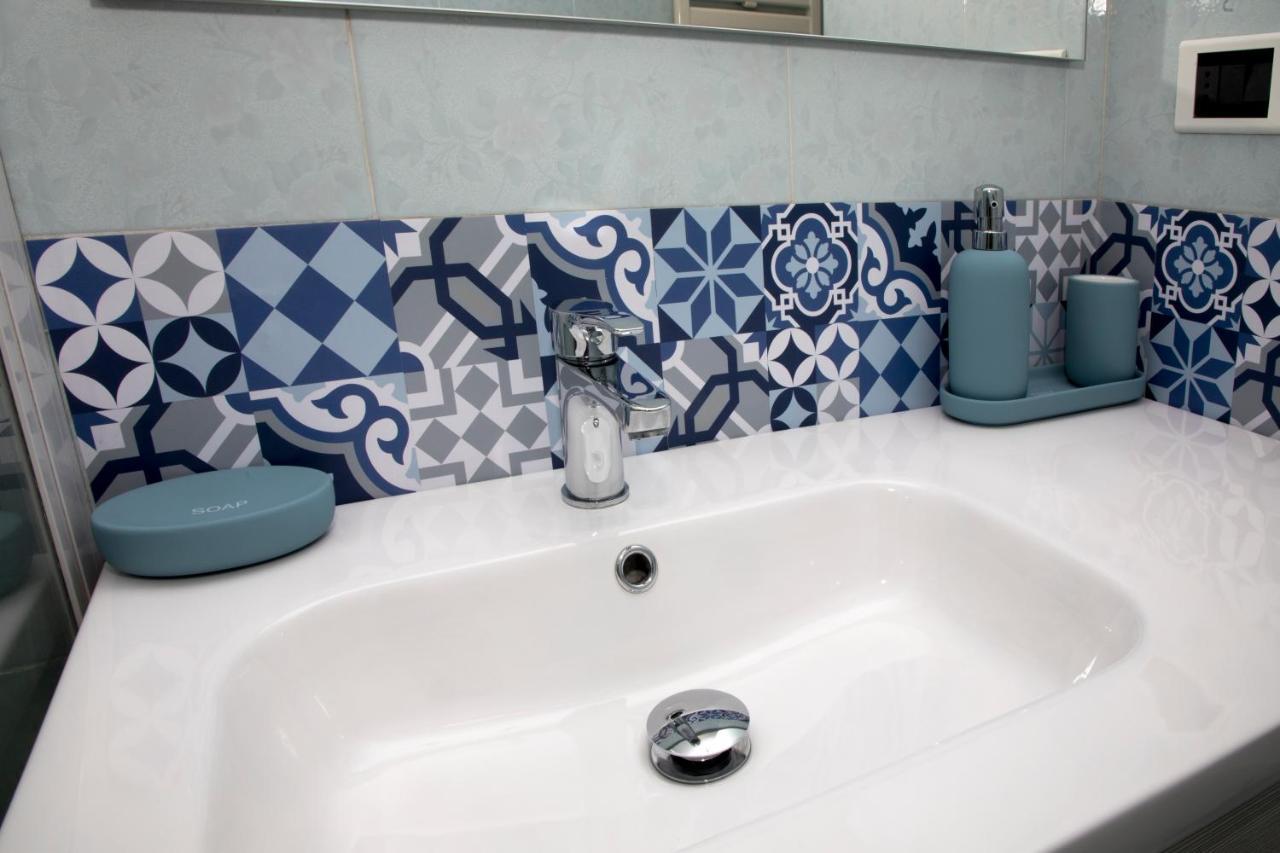 Appartamento Moderno Metro B San Paolo Rom Exteriör bild